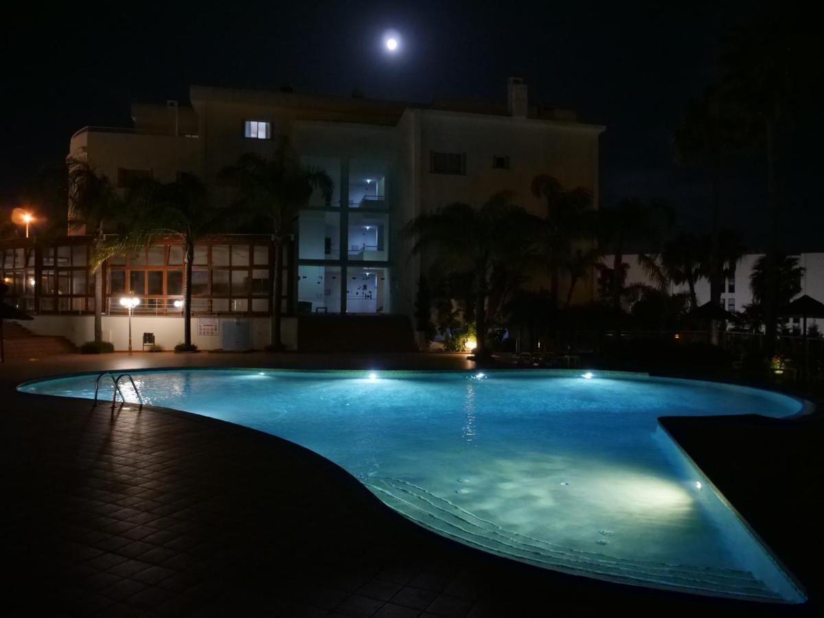 Spacious Apartment Near Porto De Mos Beach, Lagos. Luaran gambar