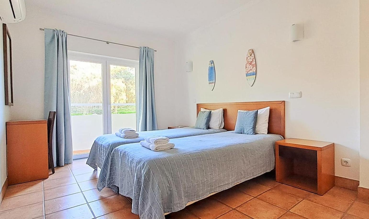 Spacious Apartment Near Porto De Mos Beach, Lagos. Luaran gambar